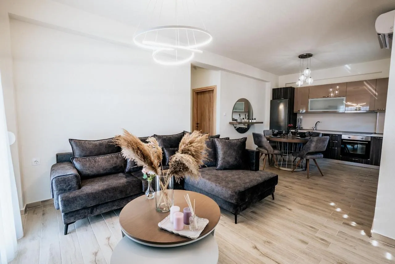 Emerald Luxury Apartments نيكيتي اليونان