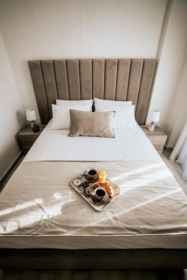 Emerald Luxury Apartments نيكيتي 0*,