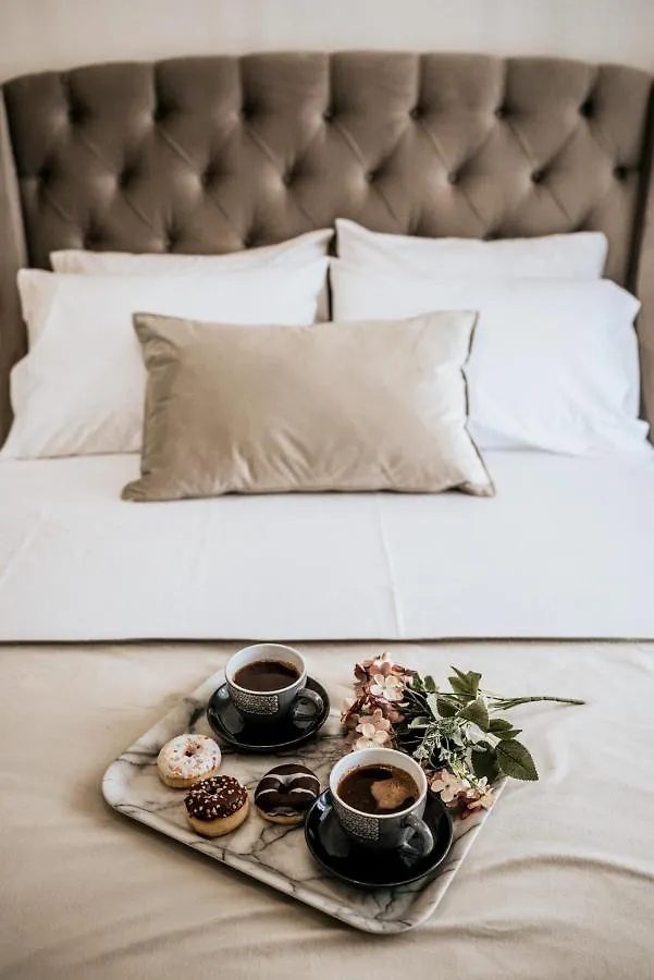 Emerald Luxury Apartments نيكيتي