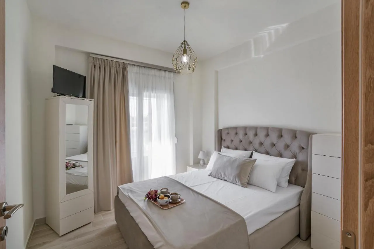 Emerald Luxury Apartments Nikiti  Nikiti (Sithonia)