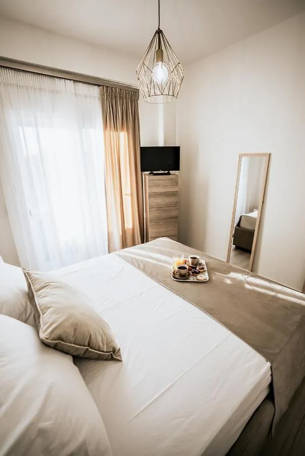 Emerald Luxury Apartments Nikiti