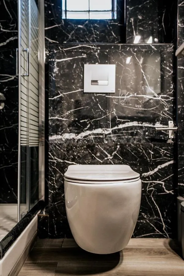 Emerald Luxury Apartments Nikiti