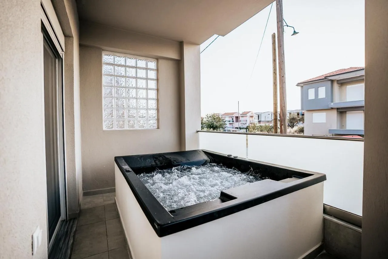 Emerald Luxury Apartments Nikiti