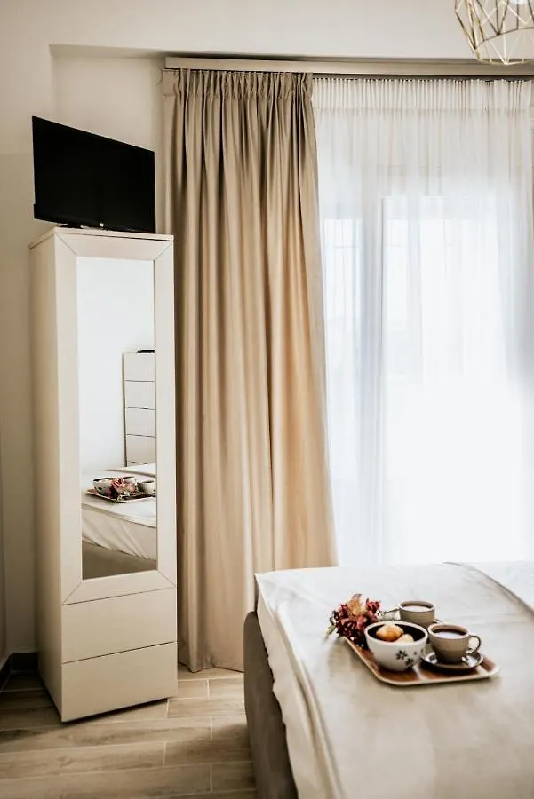 Emerald Luxury Apartments Nikiti  Nikiti (Sithonia)