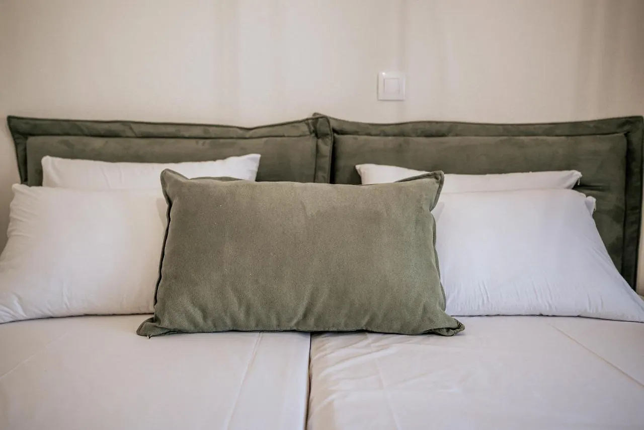 Emerald Luxury Apartments Nikiti